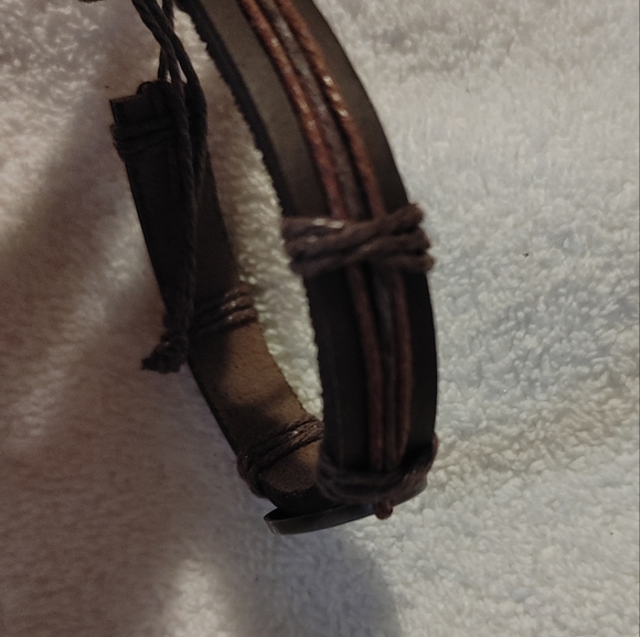 Men's Cross Bracelet OS - Picture 3 of 7